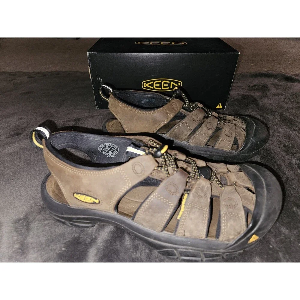 Keen Men's Newport Bison Size 9